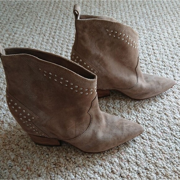 Sigerson Morrison Shoes - SIGERSON MORRISON Suede Whipstitch Trim Western Boots size 7